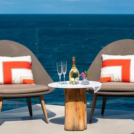 Вилла 20 Guests Amazing In Great Location, Saint-tropez