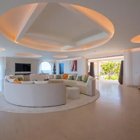 Вилла 20 Guests Amazing In Great Location, Saint-tropez *